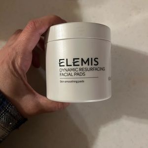 Elemis Skincare dynamic resurfacing pads